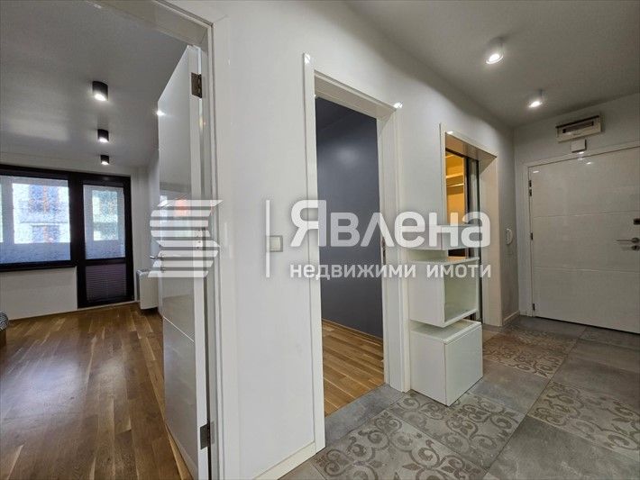 Дава се под наем Многостаен апартамент в Варна, Бриз - 150 кв.м за 1500 € - Снимка #5