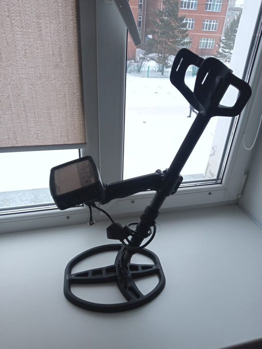 Продам металлоискатель