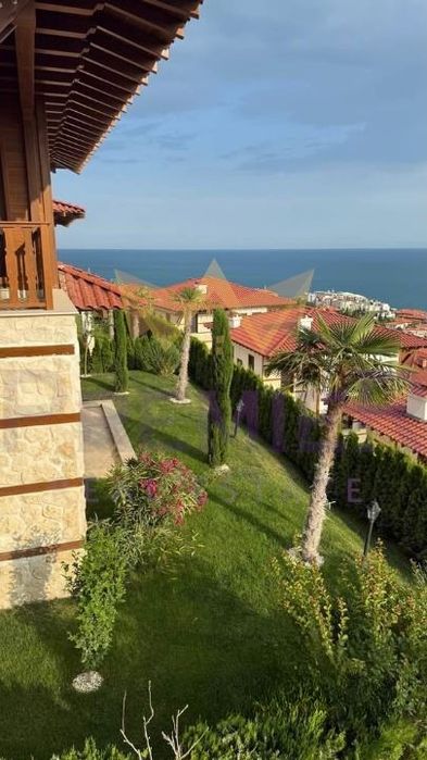 Продава се Къща в Свети Влас - 200 кв.м за 1326 €/кв.м - Снимка #12