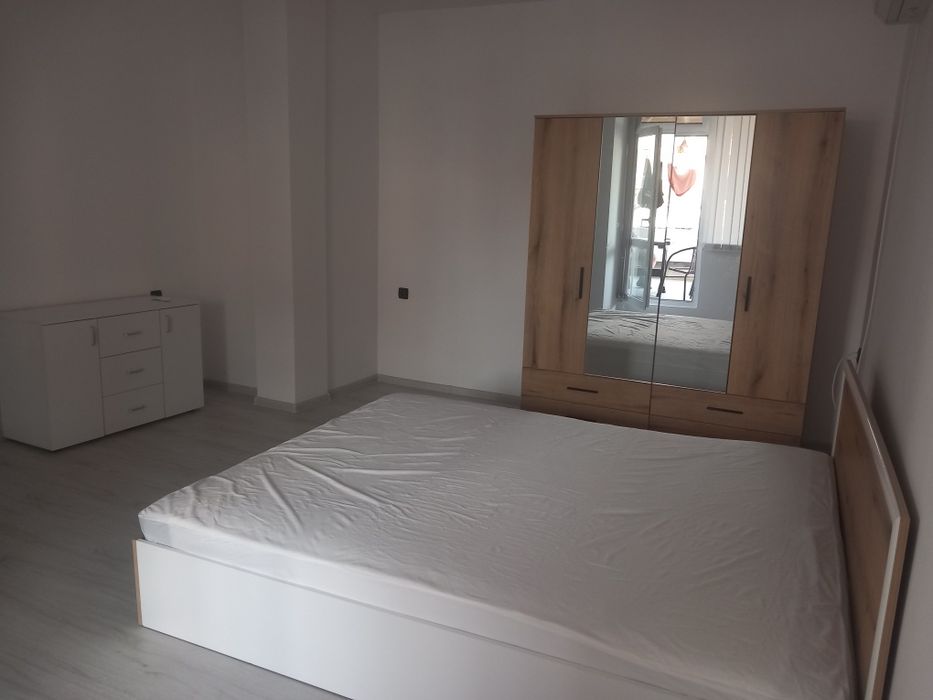 Дава се под наем Тристаен апартамент в Кърджали, Център - 75 кв.м за 285.6 € - Снимка #4