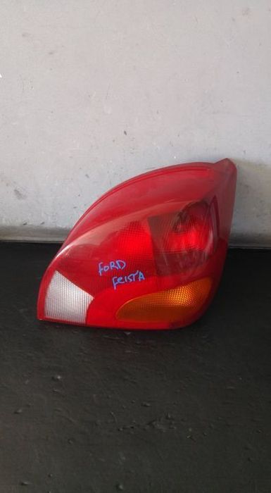 Stop tripla lampa dreapta ford fiesta 4 ja jb  96fg13n004