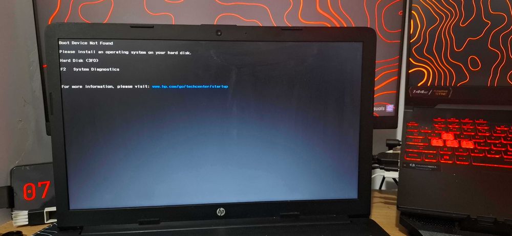 Laptop HP 15-da0198nq PENTRU PIESE!!! - Ecran 15.6" + 4GB RAM