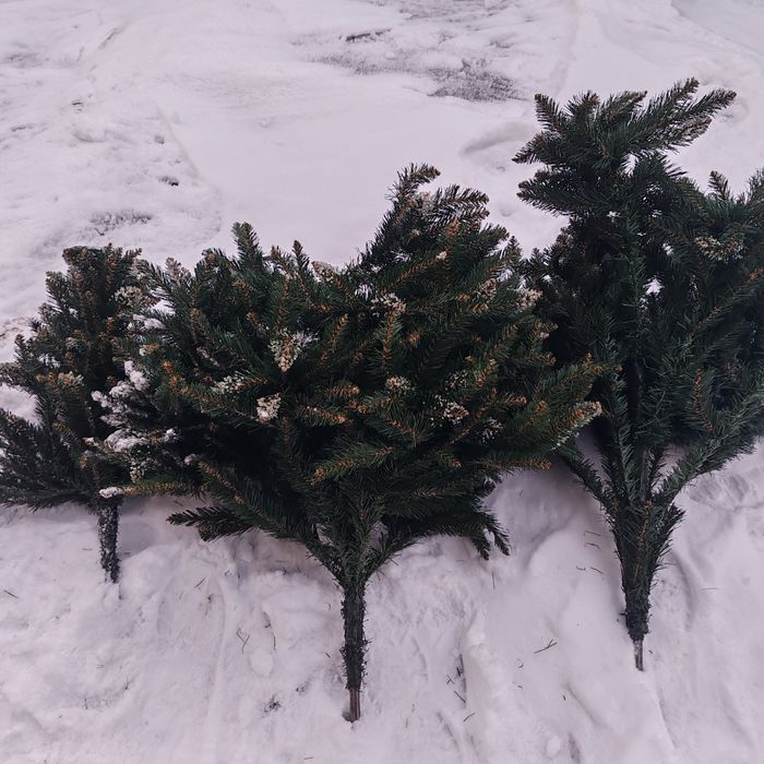 Елки искусственные