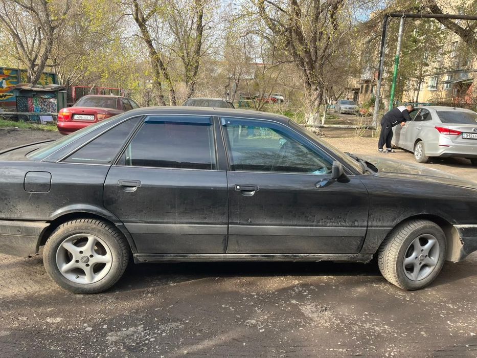 Продам Ауди 80 б3