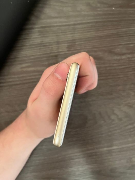 продам iPhone6..