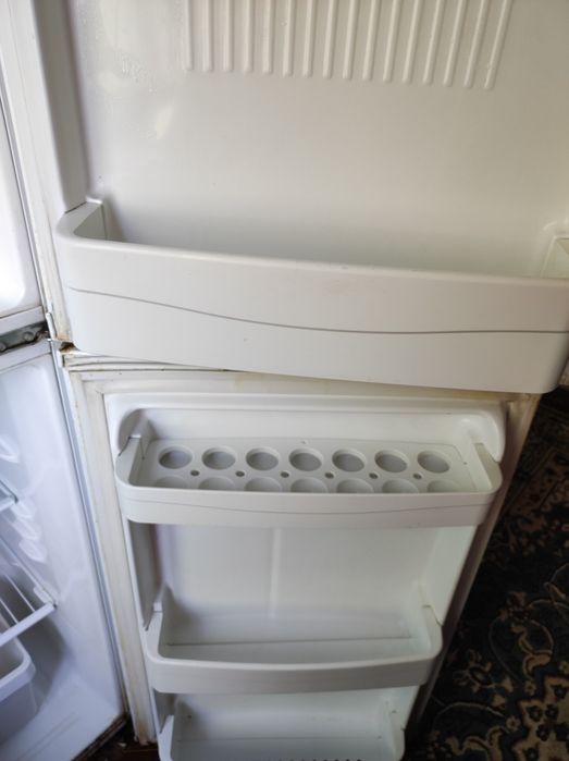 Продам холодильник Бирюса