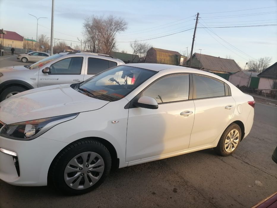 Продам машину Киа рио