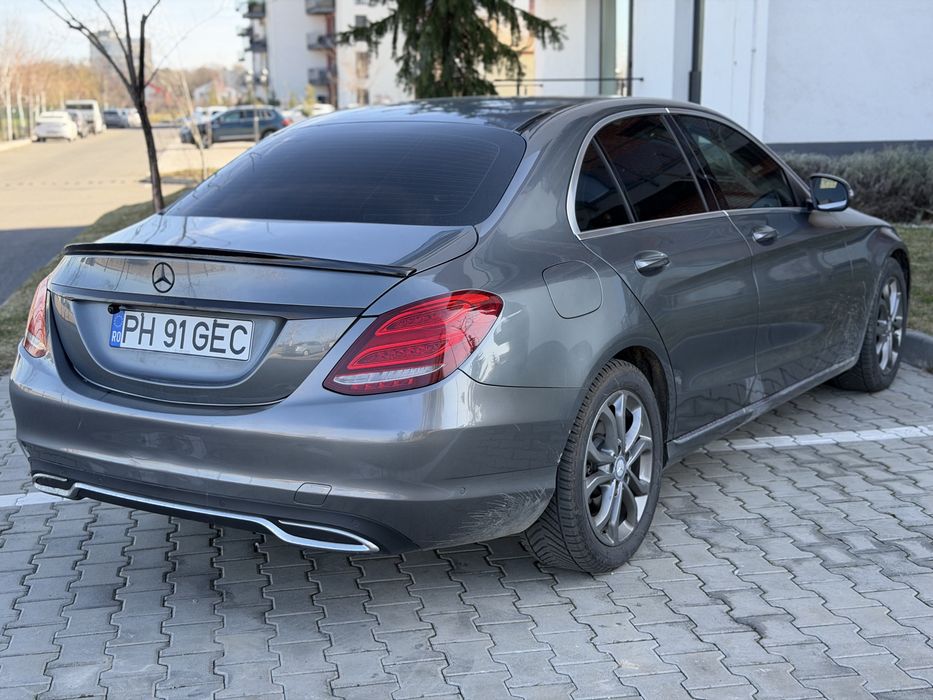 Mercedes-Benz C300 2.2 Hibrid - Impecabila