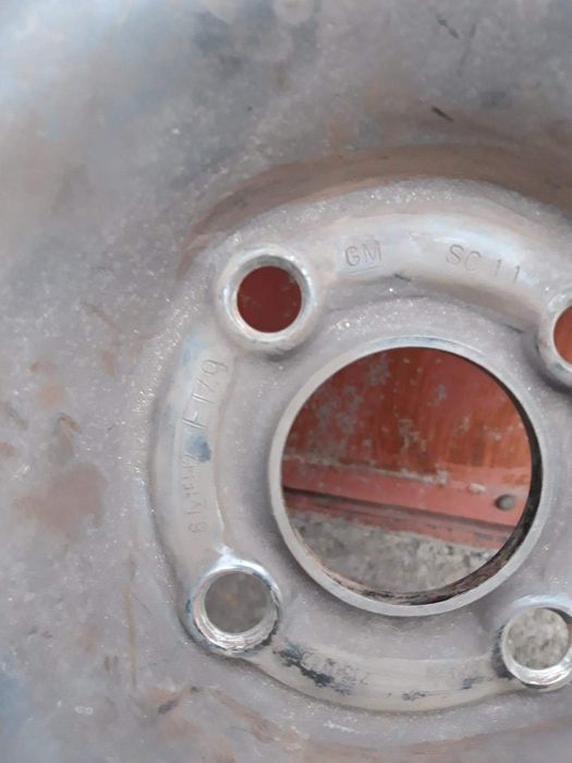 Vinzare jante tablă cu cauciucuri