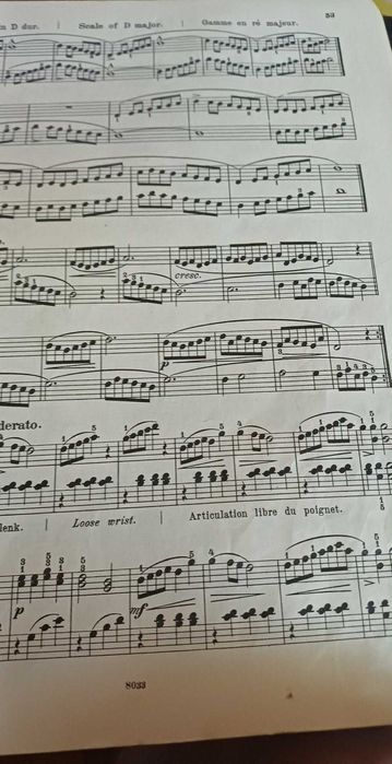 Учебници за пиано и солфеж