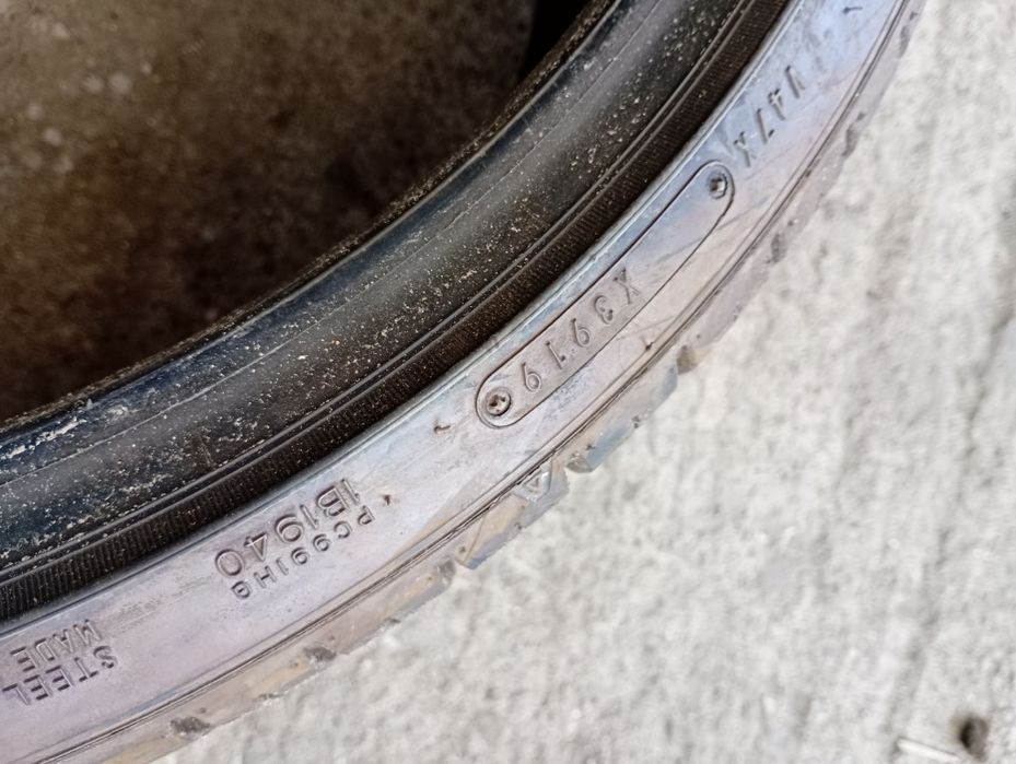 Топ състояние 2бр.225/35/20 Falken dot3819