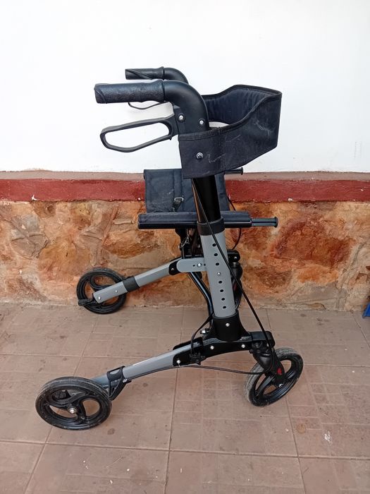 .Rolator pliabil aluminiu Juskys