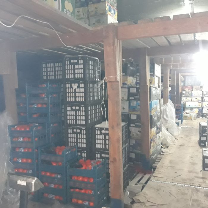 Склад холодилник сотилади