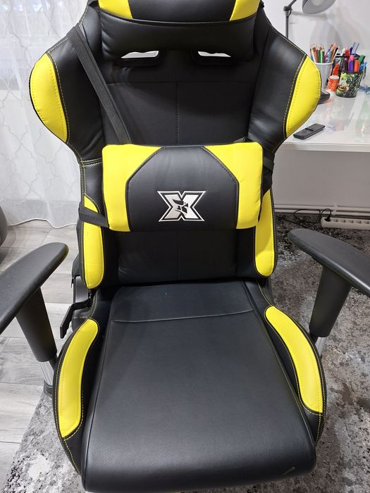Scaun gaming in stare perfecta