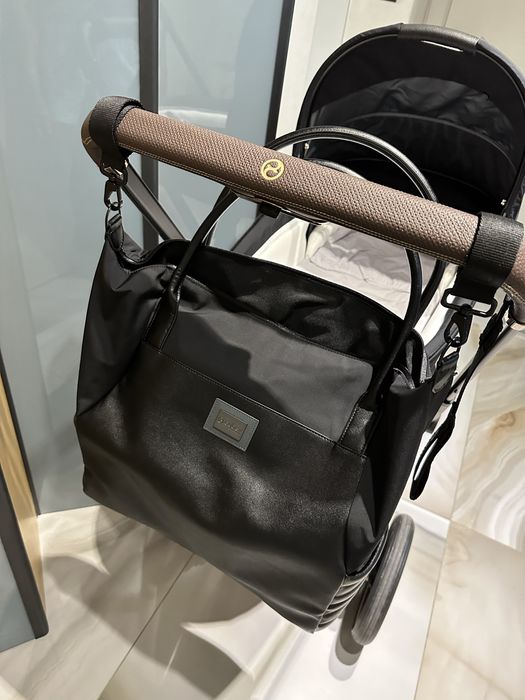 Електрическа количка Cybex e-priam + столче с база