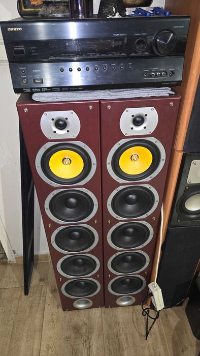 Тонколони LTC V7B-MA 440W