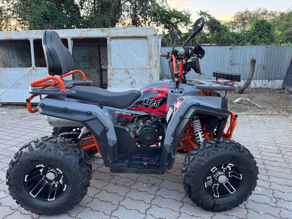 Квадроцикл Honda 250кубов