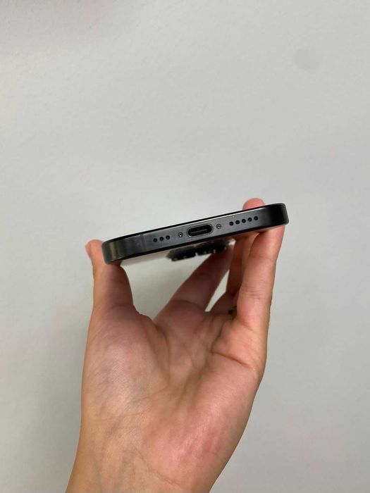 IPHONE 16 PRO 256 GB (Sh)