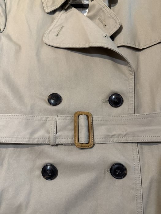 Женский тренчкот