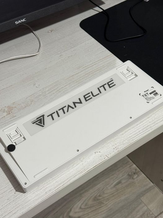Продам клавиатура titan elite