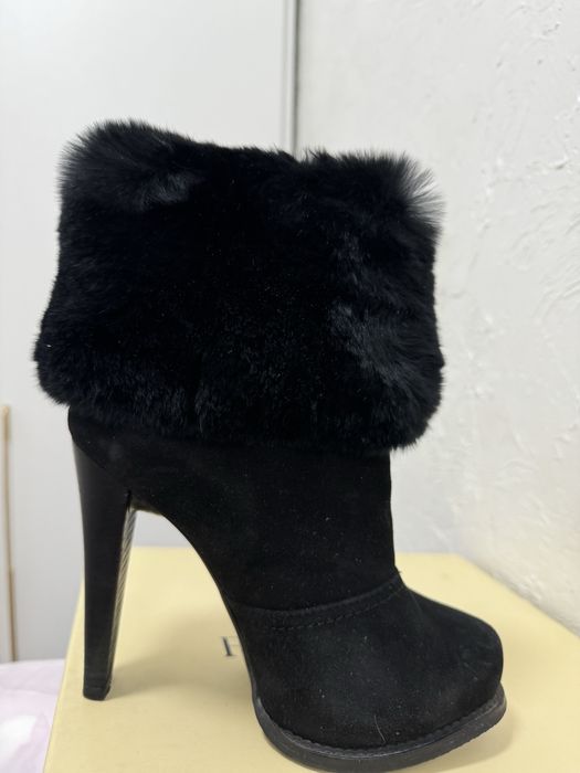 Продаю зимний натуральные ботники.