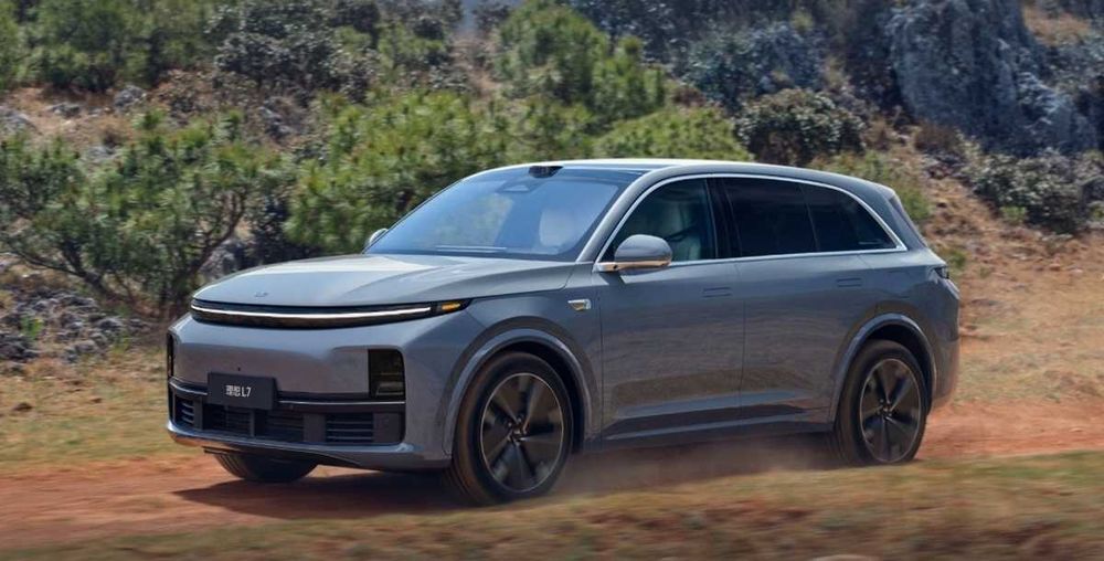 2025/26 Li Auto (Lixiang) L8 Ultra – 1100 km – Gray/Coffee