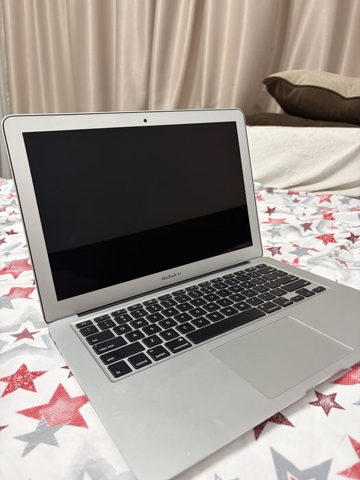 MacBook Air 13″ 2017 de vânzare | OLX.ro