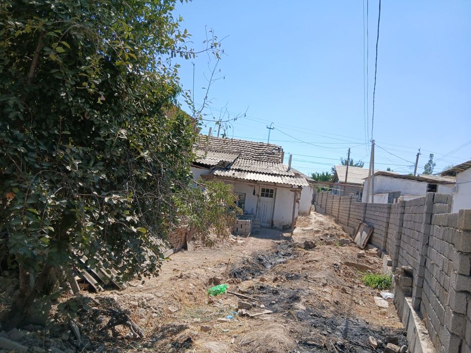 Yangiyol tumani 4 sotix uy