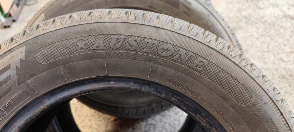 Гуми четери броя зимни за автомобил  175/70R/14