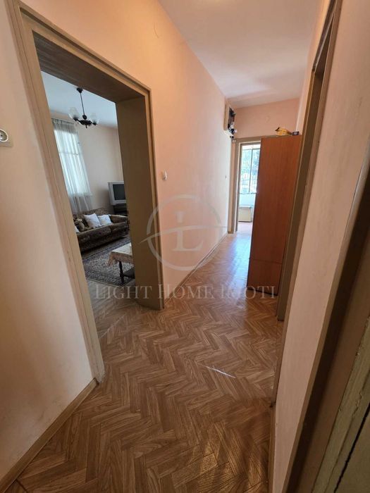 Продава се Етаж от къща в Пловдив, Гагарин - 81 кв.м за 2161 €/кв.м - Снимка #12
