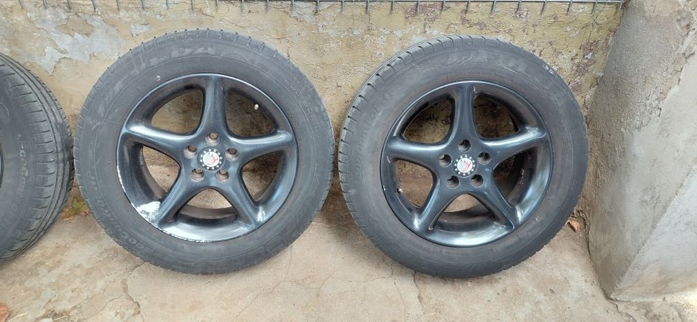 Vand 4 jante  205 60 R15  cu anvelope vara