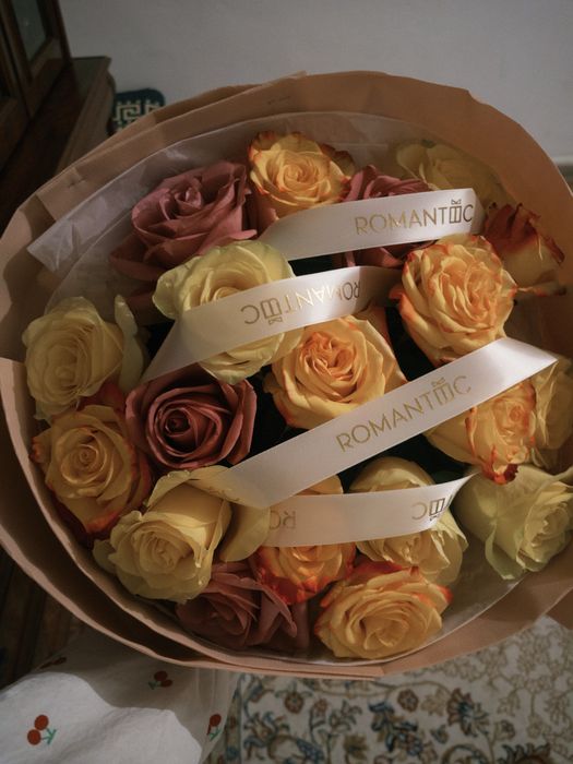 Әдемі гүлдер сатамын