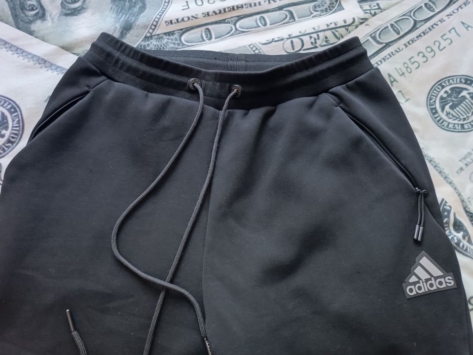 Оригинальные штаны adidas