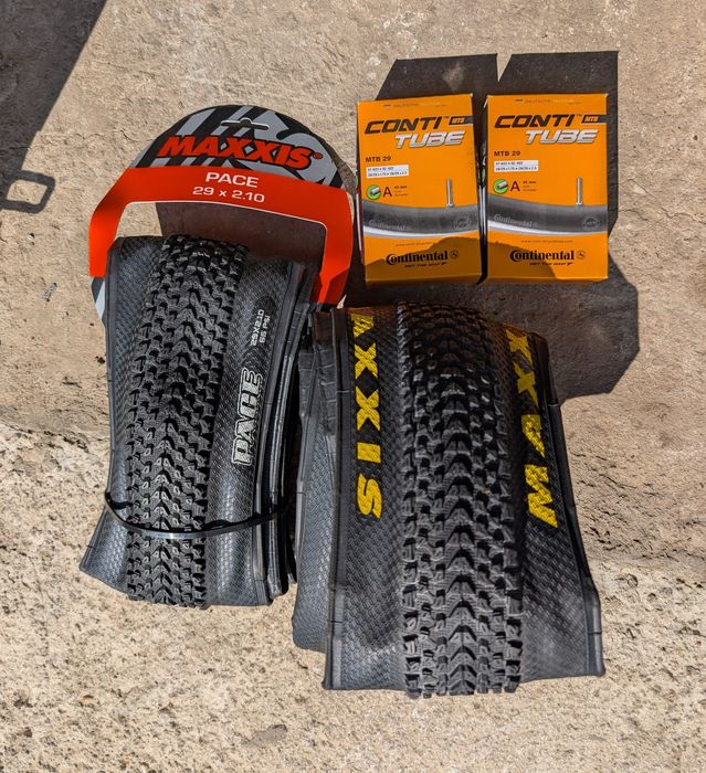 Set anvelope si camere Maxxis Pace 29 x 2.1