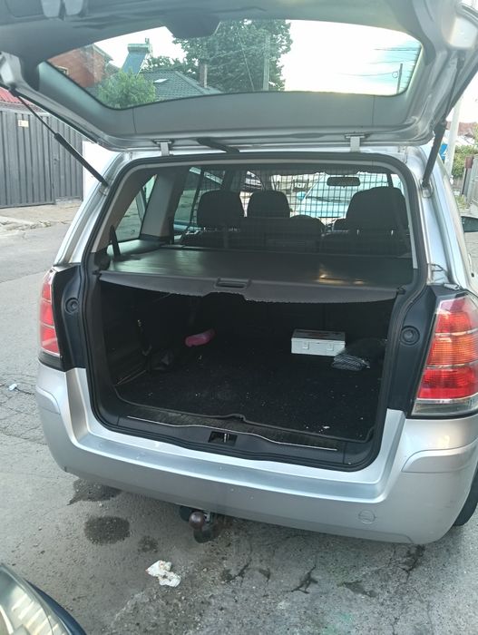 Se vinde Opel Zafira an 2006  varianta bc11