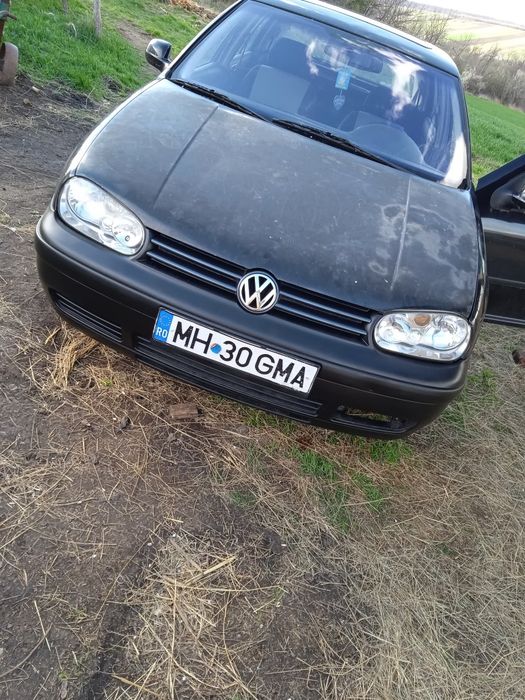 Golf IV 1.4 benzină .