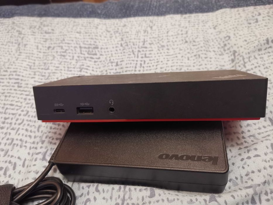 Lenovo Dock ThinkmPad USB-C Gen2 fuctional si cu incarcator