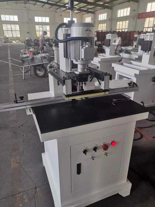 Пробивна машина за минификс сглобки - 4800 лв