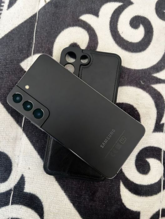 Samsung S22 Идеал