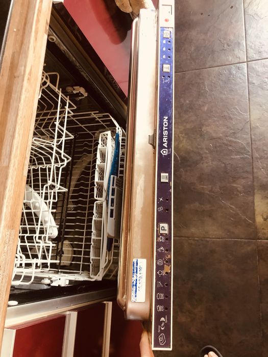 Съдомиялна машина AEG