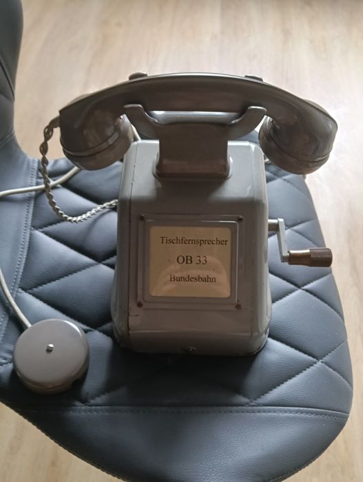 Telefon german vintage cu manivela