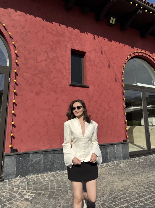 Пиджак белый S и M размер