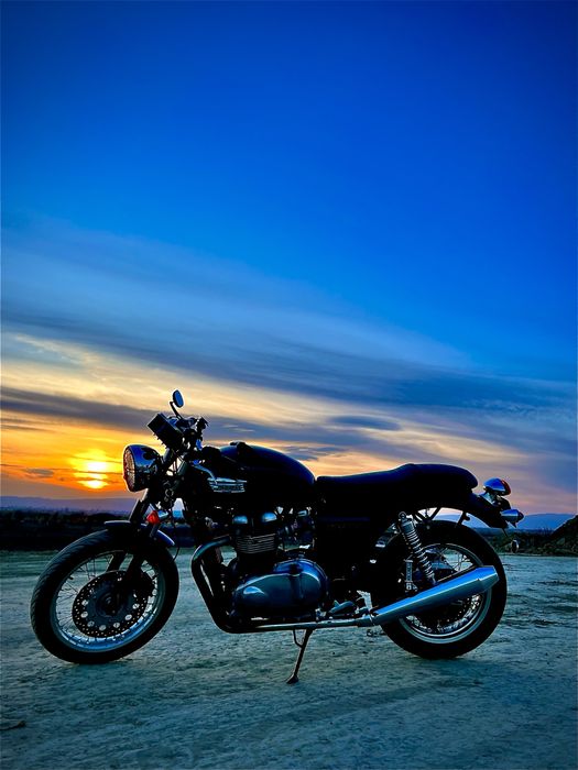 Vand Triumph Thruxton 900 caffe racer an 2015