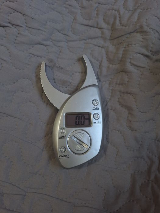 Cutimetru (Caliper) fitness digital, Cleste fitness