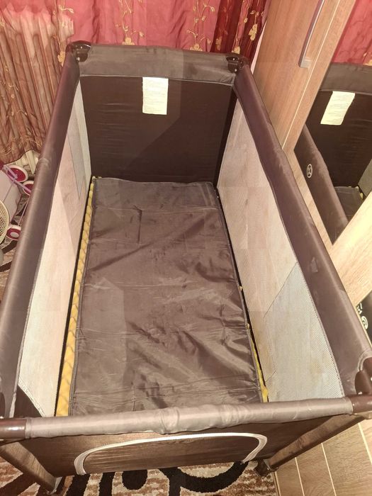 Pătuț/țarc pentru copii, in stare foarte bună