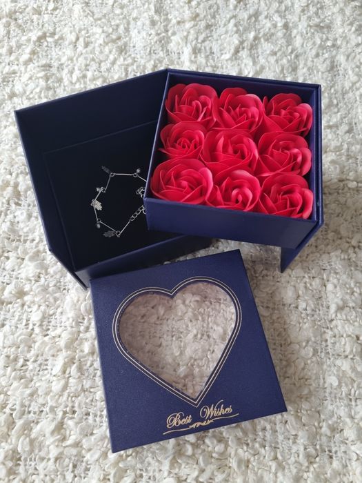 Cadouri pentru cei dragi