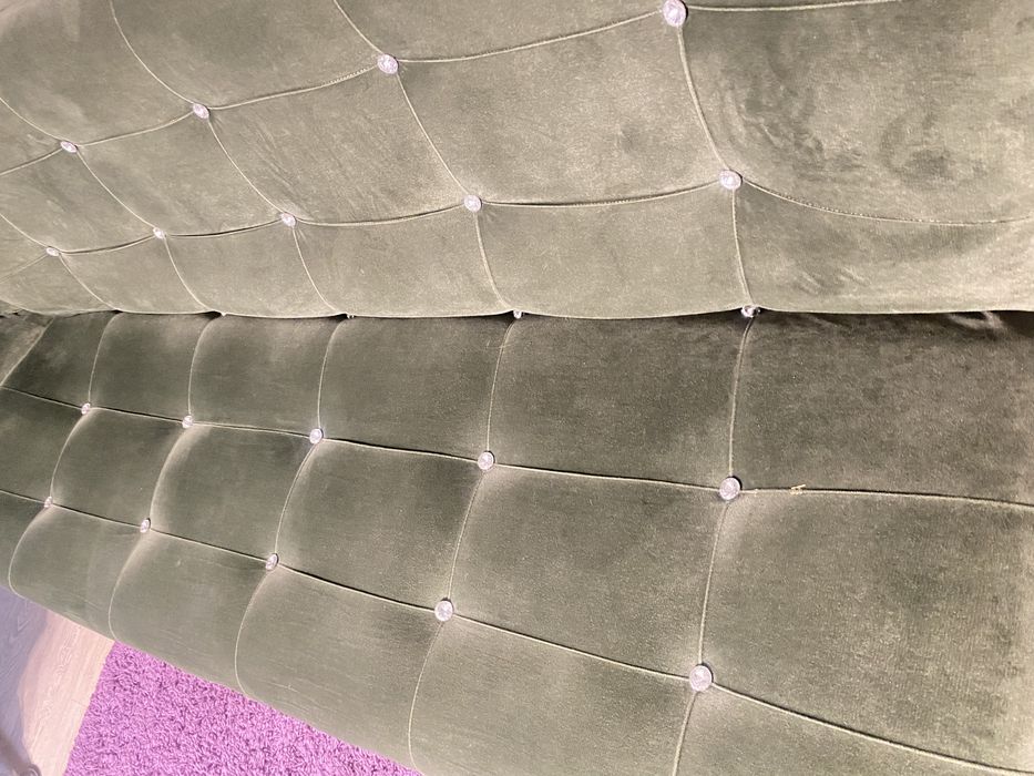 Диван и два кресла