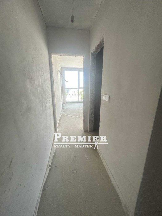 Продава се Двустаен апартамент в Бургас, Център - 88 кв.м за 3091 €/кв.м - Снимка #10