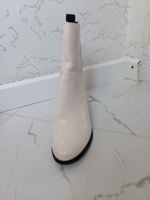 Продам красивые сапоги