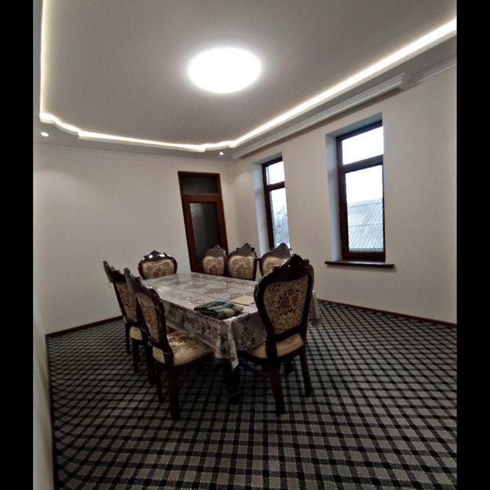 18 Сотих ҲОВЛИ Уй 2 қаватли
18 Сотих ҲОВЛИ Уй 2 қаватли
Замонавий ко